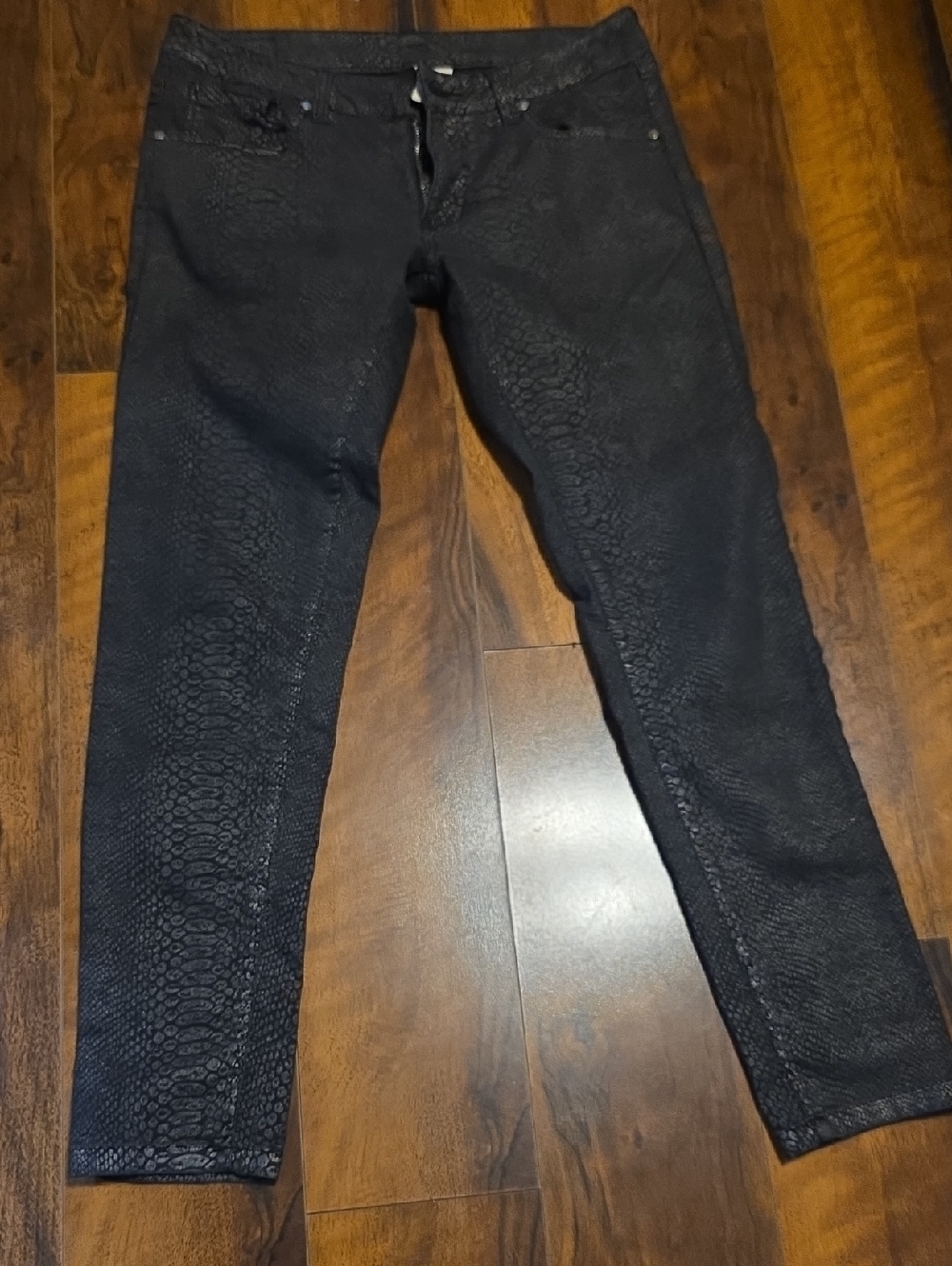 MNG by Mango Jeans